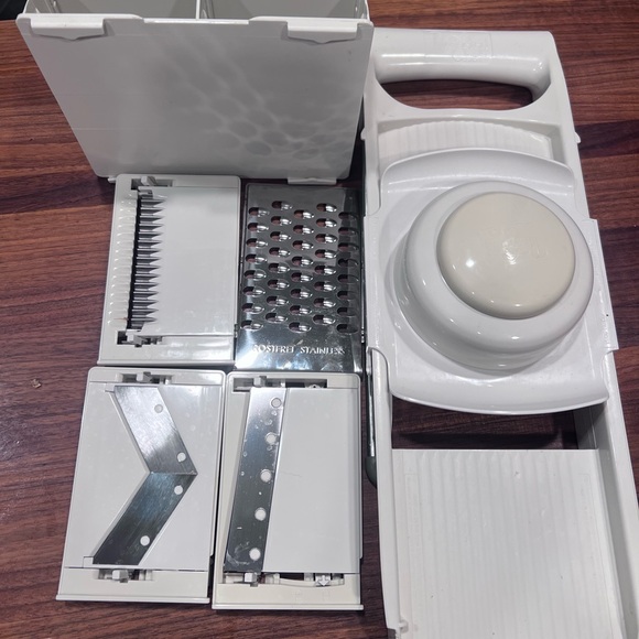 The Pampered Chef Other - The Pampered Chef Ultimate Mandoline - Complete Set